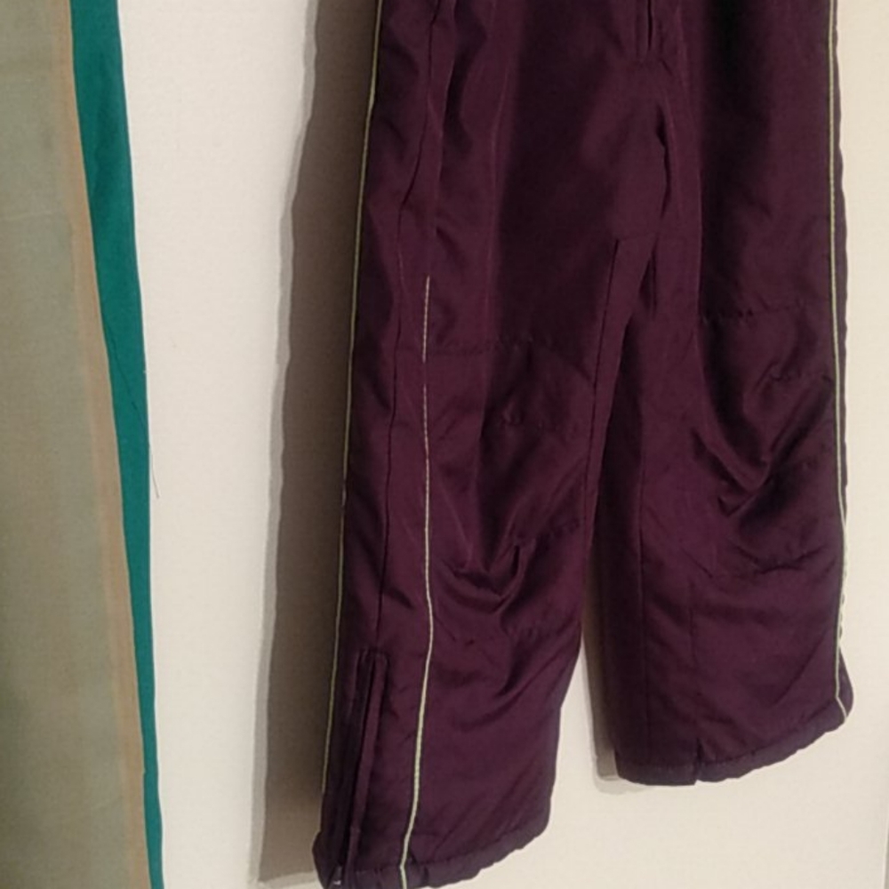 Girls Purple Snowsuit Outwear | Size: M(5-6) - Picture 3 of 9